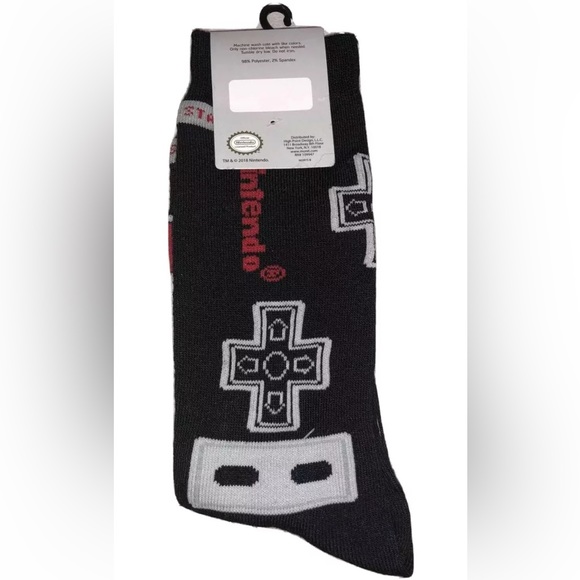 Nintendo Crew Socks 2 Pair Men 6.5-12 Gray Black w Controller Classic NES Gamer - Picture 3 of 9